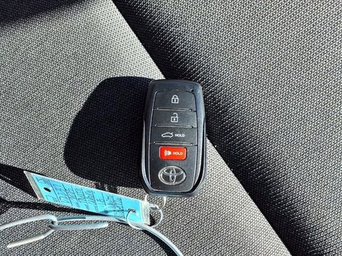 Used 2025 Toyota Camry LE image 82