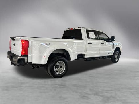 Used 2024 Ford F350 XLT AWD/4WD image 3