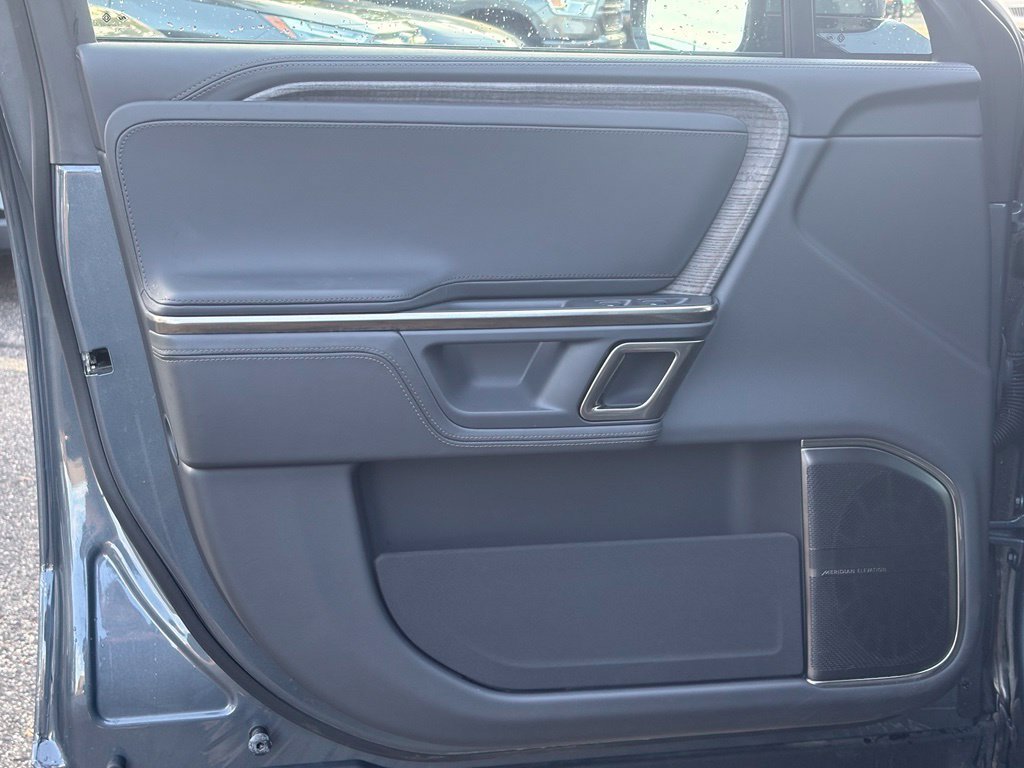 Used 2022 Rivian R1S Launch Edition Quad AWD/4WD image 7