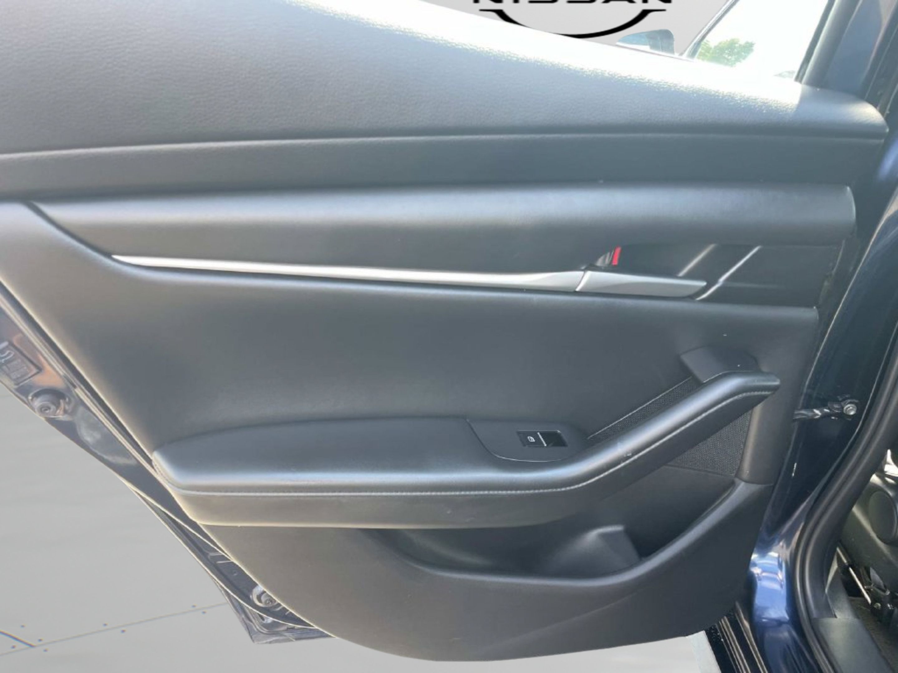 Used 2021 MAZDA MAZDA3 s FWD image 12