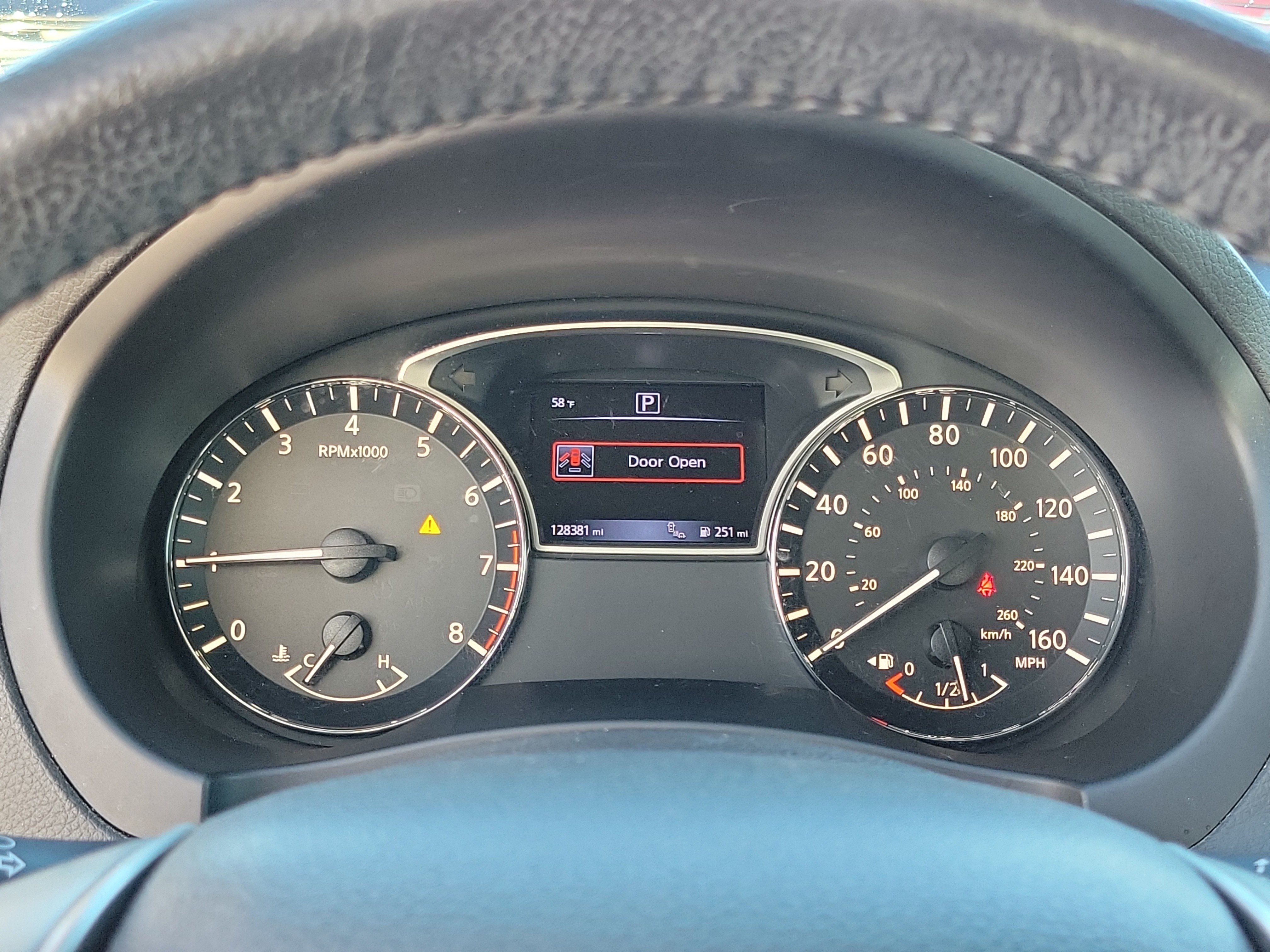 Used 2016 Nissan Altima 2.5 SV w/ Convenience Package FWD image 11