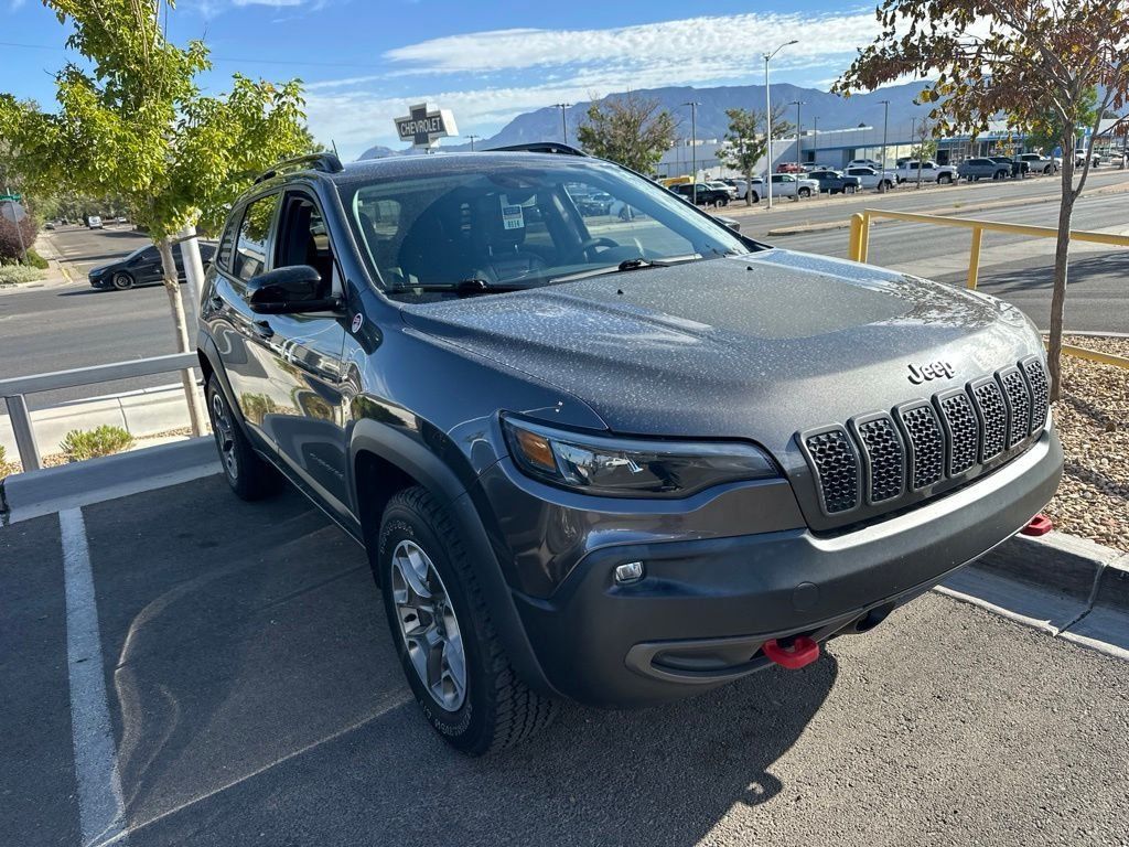 Used 2022 Jeep Cherokee Trailhawk AWD/4WD image 3