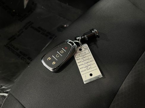 Used 2020 Chevrolet Malibu LT FWD image 36