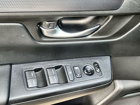 Used 2024 Honda CR-V Sport image 30
