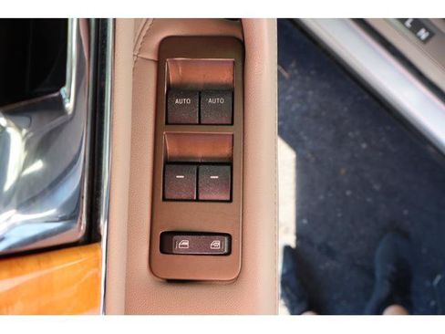 Used 2015 Lincoln MKX AWD w/ Equipment Group 102A image 10