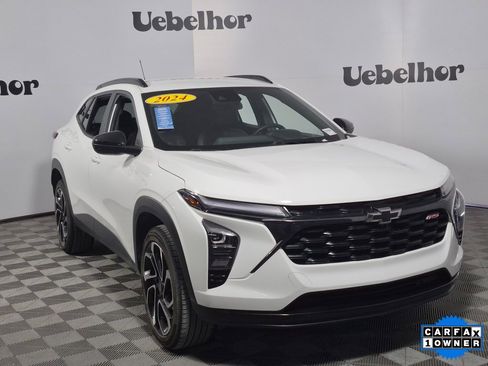 Certified 2024 Chevrolet Trax RS image 1