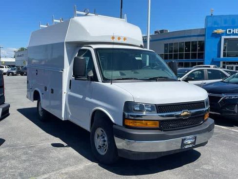 New 2025 Chevrolet Express 3500 w/ Power Convenience Package RWD image 1