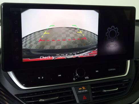 New 2025 Nissan Altima 2.5 SR image 17