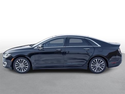 Used 2017 Lincoln MKZ Premiere image 5