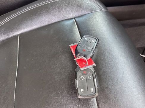 Used 2019 Chevrolet Silverado 1500 LT Trail Boss image 6