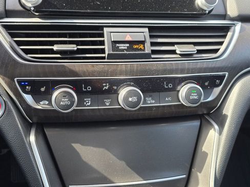 Used 2021 Honda Accord Touring image 24