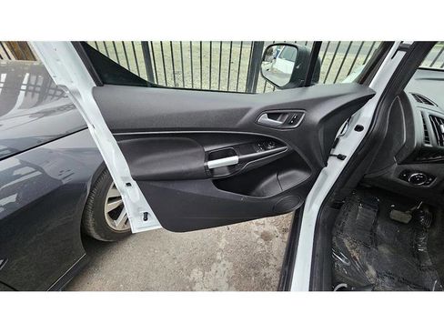 Used 2016 Ford Transit Connect XLT image 36