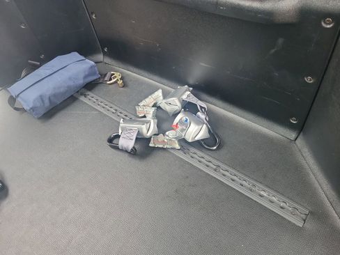 Used 2023 Toyota Sienna XLE w/ XLE Plus Package image 35