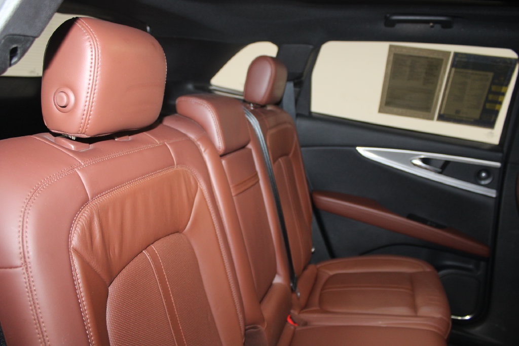 Used 2020 Lincoln Nautilus Reserve w/ Equipment Group 201A FWD image 24