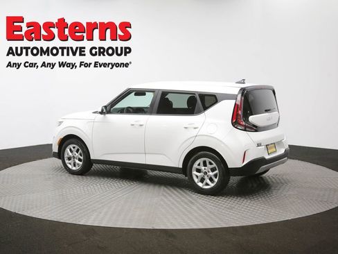 Used 2025 Kia Soul LX w/ LX Technology Package image 60