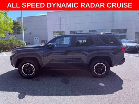 Used 2025 Toyota 4Runner TRD Off-Road Premium AWD/4WD image 4