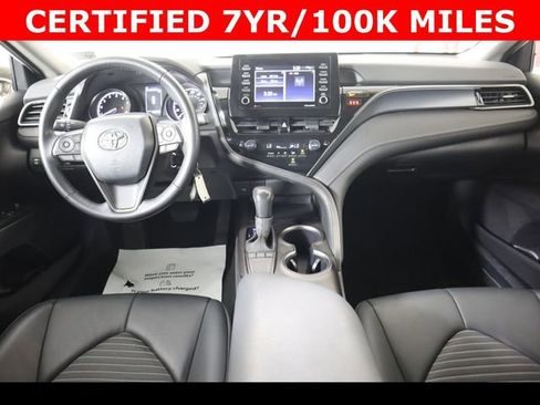 Used 2024 Toyota Camry SE image 19