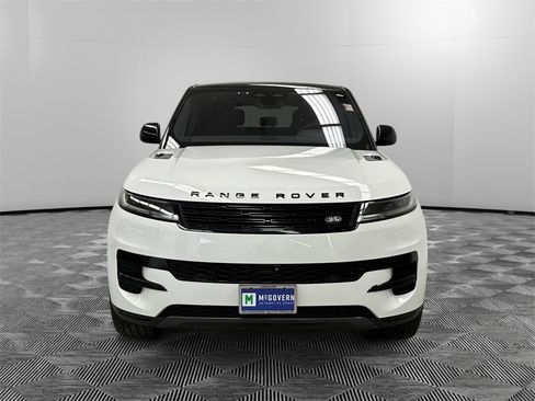 Used 2023 Land Rover Range Rover Sport SE image 8