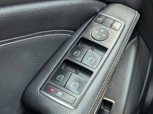 Used 2019 Mercedes-Benz GLA 250 image 17