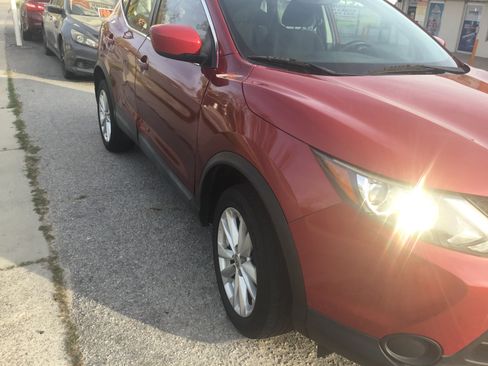 Used 2018 Nissan Rogue Sport S w/ S Appearance Package image 9