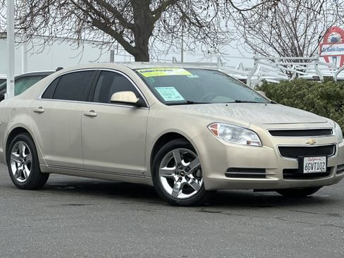 Used 2009 Chevrolet Malibu LT w/ Power Convenience Package image 2