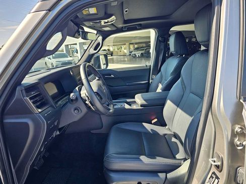 Used 2025 Lexus GX 550 AWD/4WD image 20