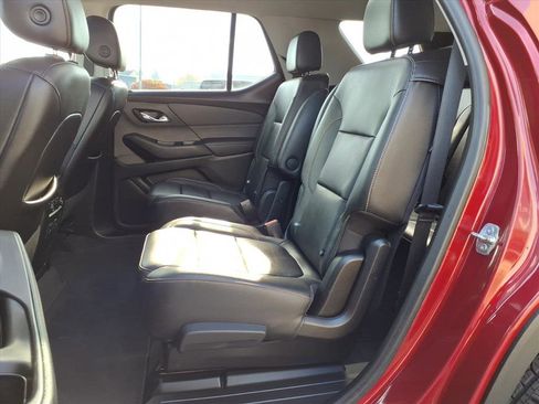 Used 2020 Chevrolet Traverse RS image 12