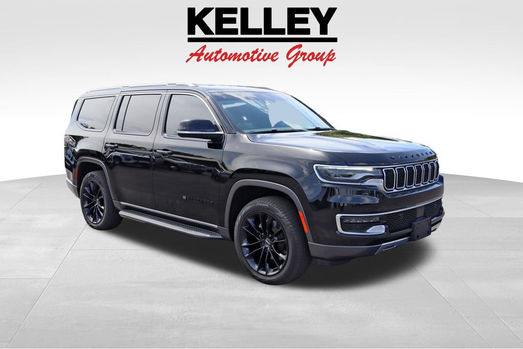 Used 2022 Jeep Wagoneer Series III w/ Flexible Seating Group RWD image 1