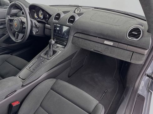 Certified 2025 Porsche 718 Boxster Spyder RS RWD image 27