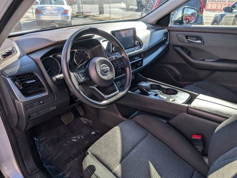 Used 2021 Nissan Rogue SV FWD image 12