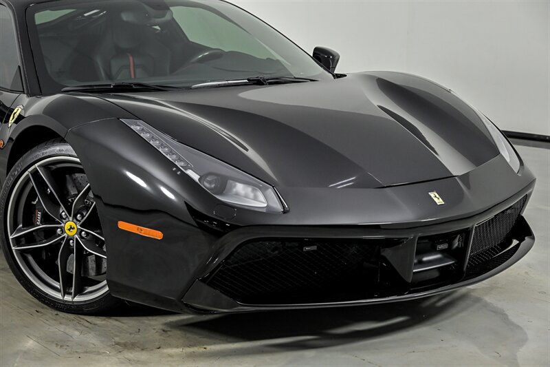 Used 2016 Ferrari 488 GTB RWD image 2