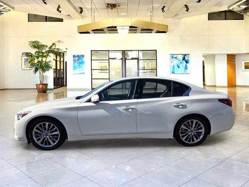 Certified 2023 INFINITI Q50 Luxe RWD image 8