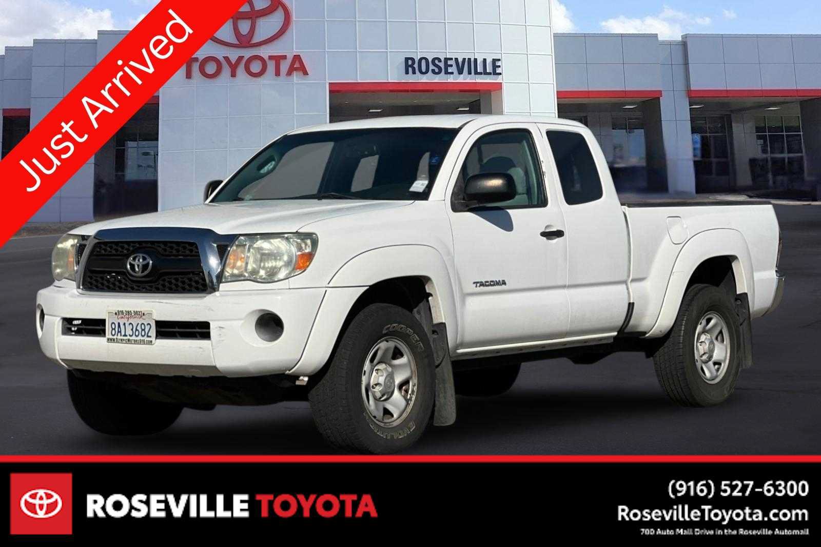 Used 2011 Toyota Tacoma PreRunner w/ SR5 Pkg #2 RWD image 1