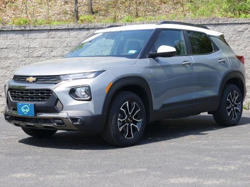 Certified 2023 Chevrolet TrailBlazer ACTIV w/ Convenience Package AWD/4WD image 1