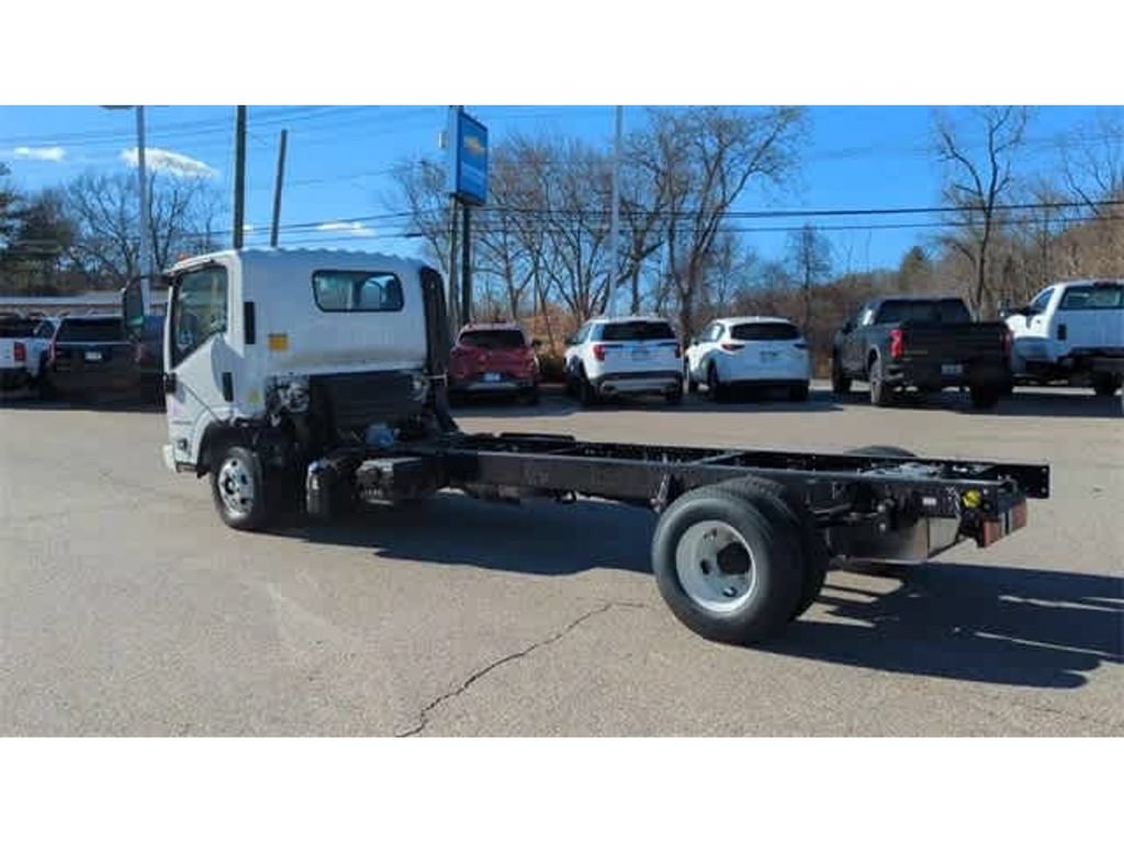 Used 2024 Chevrolet Low Cab Forward 4500 XD RWD image 6