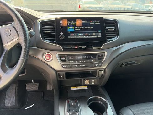 Used 2023 Honda Passport EX-L image 11