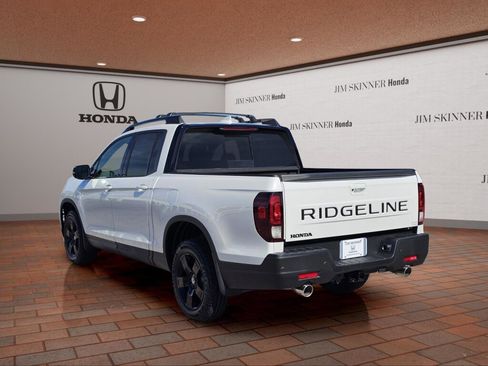 New 2026 Honda Ridgeline Black Edition image 13