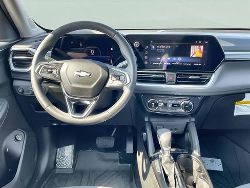 New 2026 Chevrolet TrailBlazer LT w/ Convenience Package AWD/4WD image 14