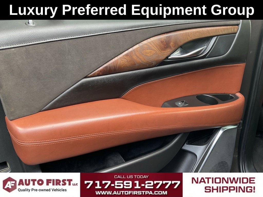 Used 2020 Cadillac Escalade ESV Luxury AWD/4WD image 11