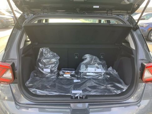 New 2026 Hyundai Venue SEL image 14