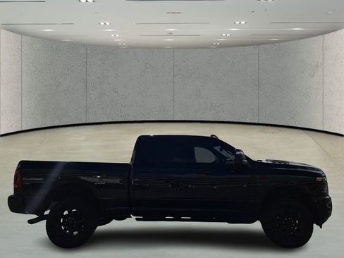 Used 2025 RAM 2500 Laramie w/ Night Edition image 4
