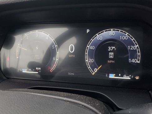 New 2026 Jeep Grand Cherokee Laredo image 12