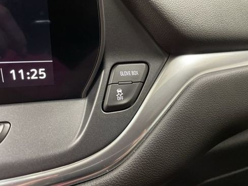 Certified 2023 Chevrolet Blazer LT w/ Convenience Package image 28