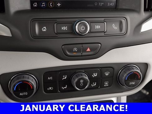 Used 2023 GMC Terrain SLE w/ Driver Convenience Package image 31