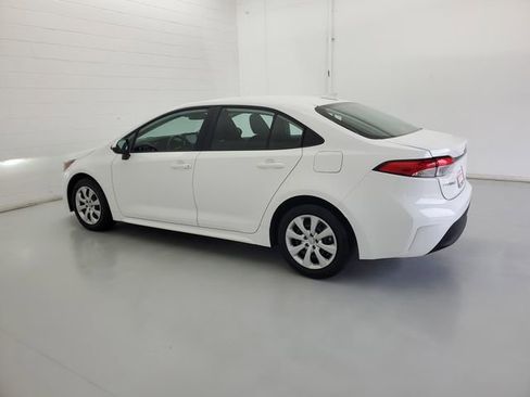 Used 2026 Toyota Corolla LE image 7