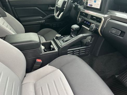 Used 2024 Toyota Tacoma TRD Sport image 15