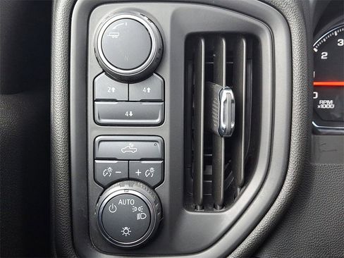 Used 2023 Chevrolet Silverado 2500 Custom w/ Custom Convenience Package image 21