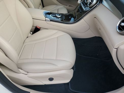 Used 2019 Mercedes-Benz GLC 300 image 16