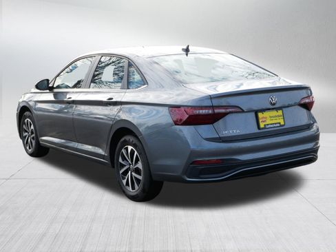 Used 2024 Volkswagen Jetta S image 5