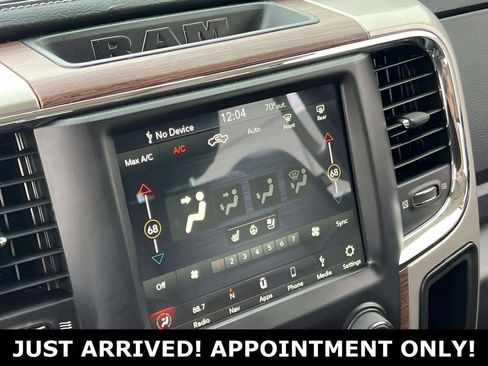 Used 2018 RAM 1500 Laramie w/ Convenience Group AWD/4WD image 20